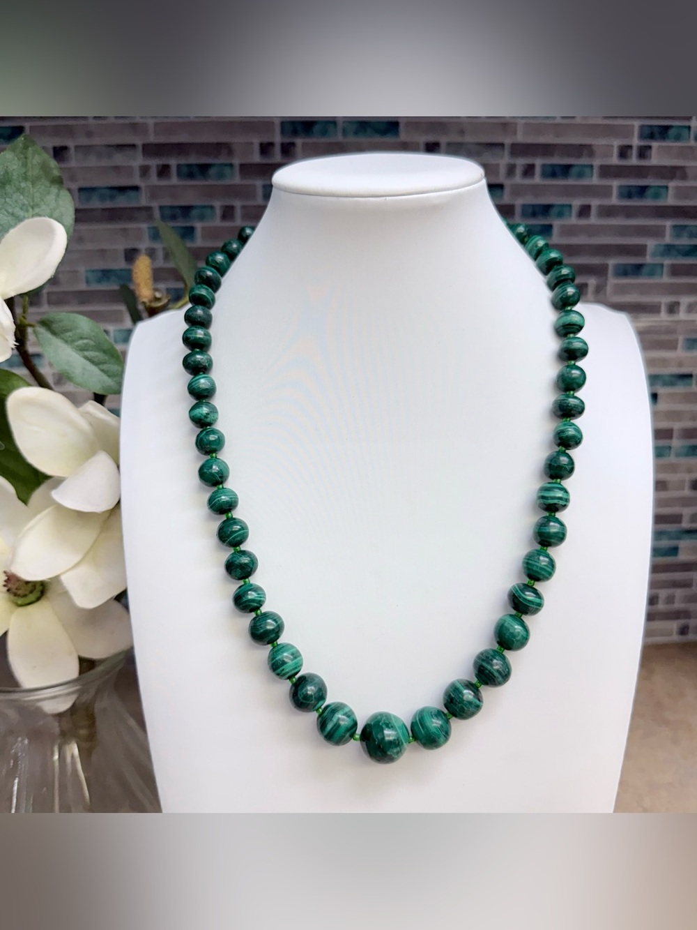 Vintage Green Malachite Graduated Bead Necklace